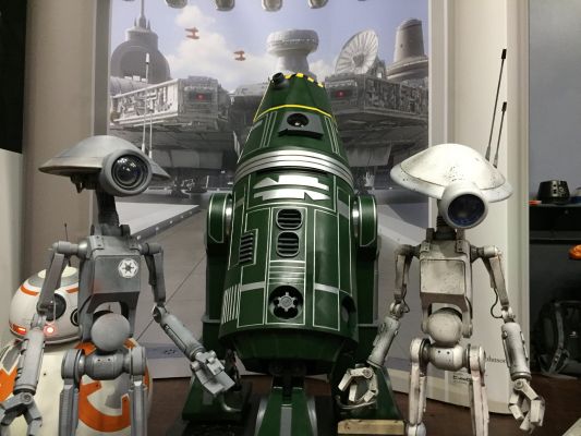 Astromech in the style of the animated shows